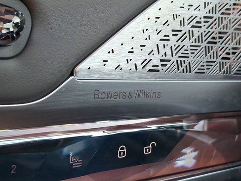 Used 2024 BMW 760i xDrive w/ Executive Package AWD/4WD image 22