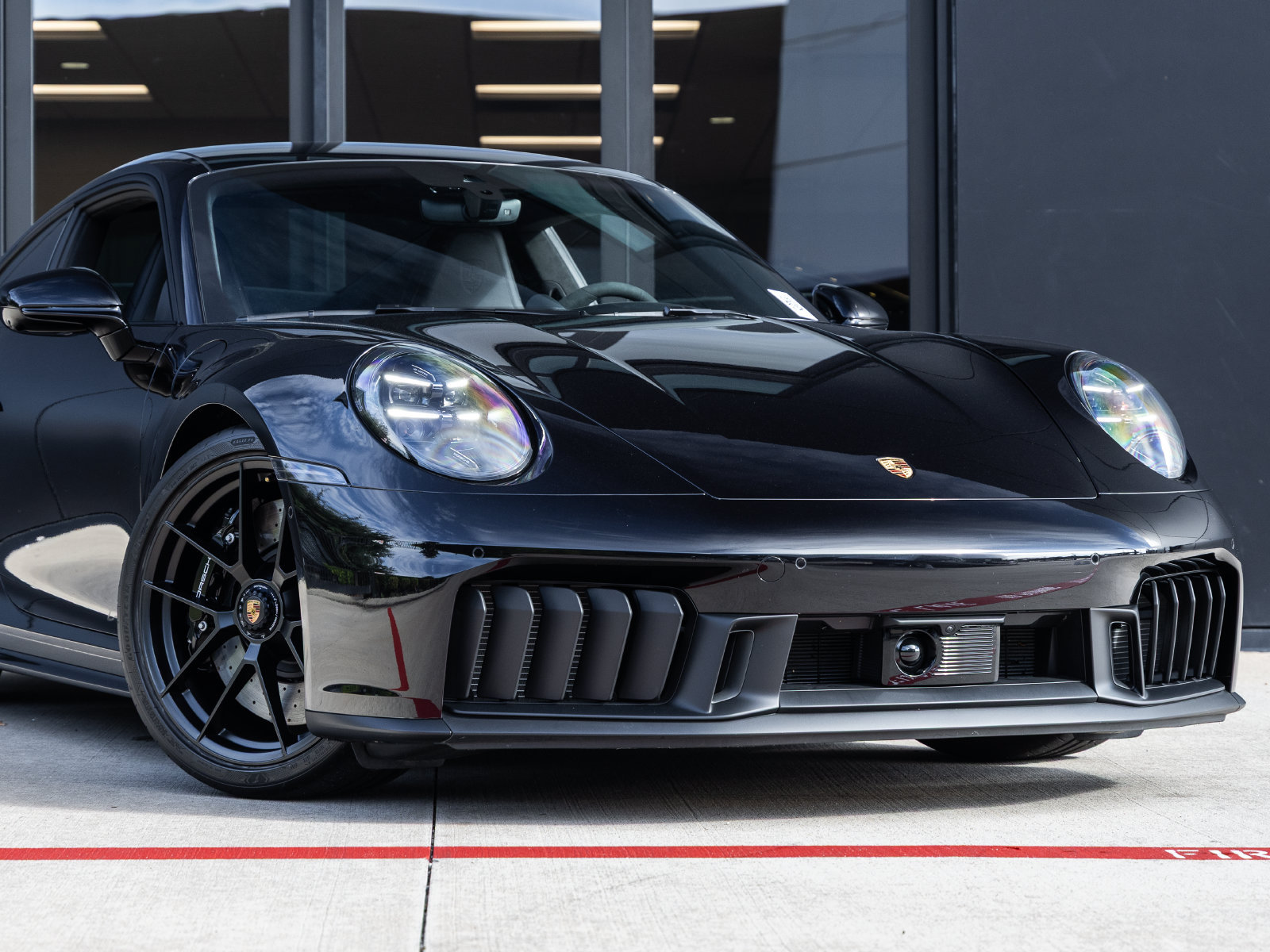 Certified 2025 Porsche 911 Carrera 4 GTS AWD/4WD image 9
