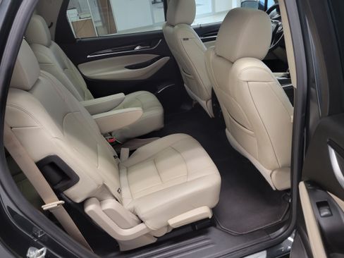 Used 2019 Buick Enclave Essence AWD/4WD image 13