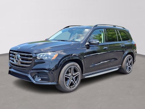 Certified 2026 Mercedes-Benz GLS 450 4MATIC image 1