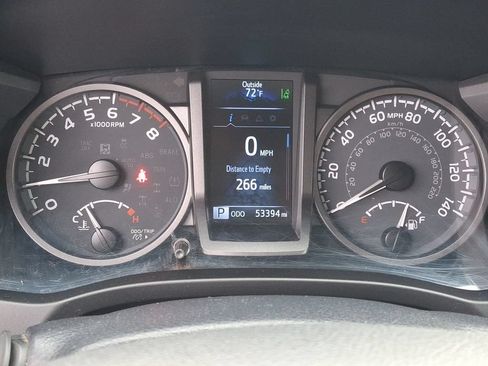 Used 2020 Toyota Tacoma TRD Off-Road AWD/4WD image 23