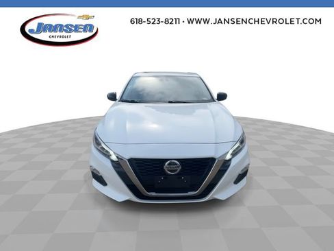 Used 2019 Nissan Altima 2.5 SR w/ SR Premium Package FWD image 3