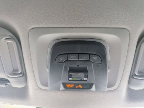 Used 2024 Toyota Corolla Cross XLE FWD image 28