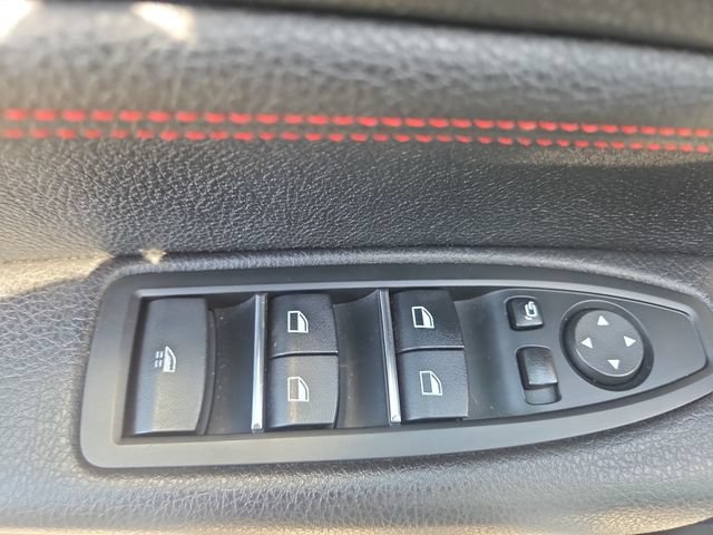 Used 2018 BMW 230i Convertible RWD image 17