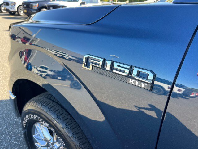 Used 2016 Ford F150 XLT w/ Equipment Group 302A Luxury AWD/4WD image 28