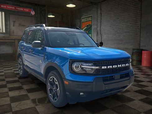 New 2026 Ford Bronco Sport Outer Banks AWD/4WD image 2