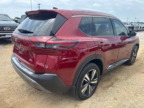 Used 2023 Nissan Rogue SL w/ SL Premium Package FWD image 6