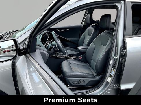 Used 2023 Kia Niro EX Touring FWD image 20