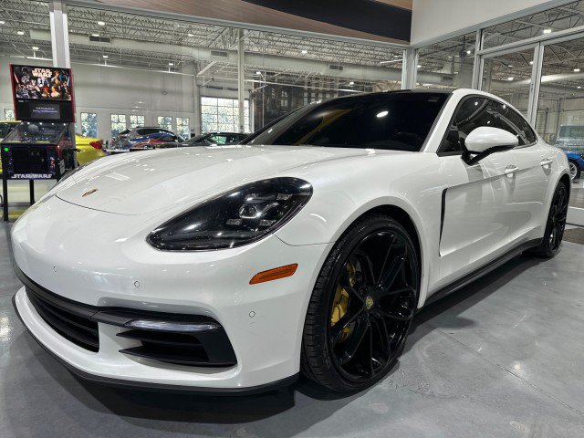 Used 2018 Porsche Panamera 4 AWD/4WD image 19