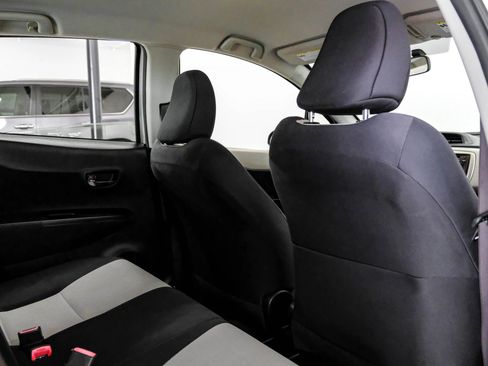 Used 2014 Toyota Yaris LE image 31