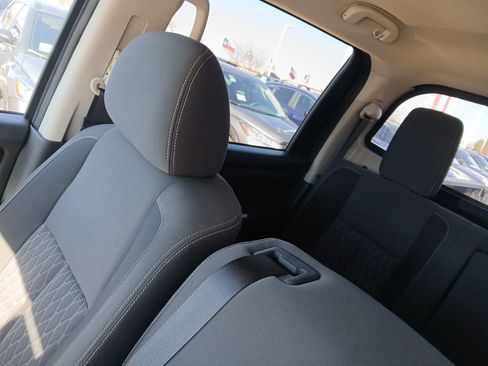 Used 2023 Nissan Titan SV w/ Accessory Utility Package image 16