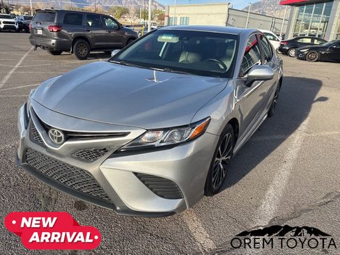 Used 2020 Toyota Camry SE image 7