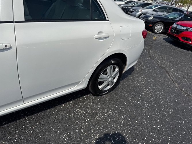 Used 2009 Toyota Corolla FWD image 8