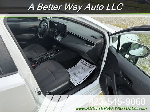 Used 2022 Toyota Corolla LE w/ Carpet Mat Package (TMS) FWD image 7
