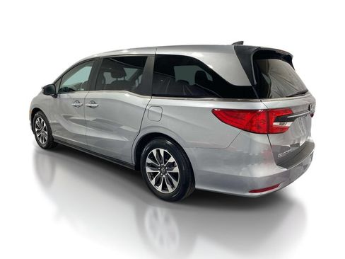 Used 2024 Honda Odyssey EX-L image 2