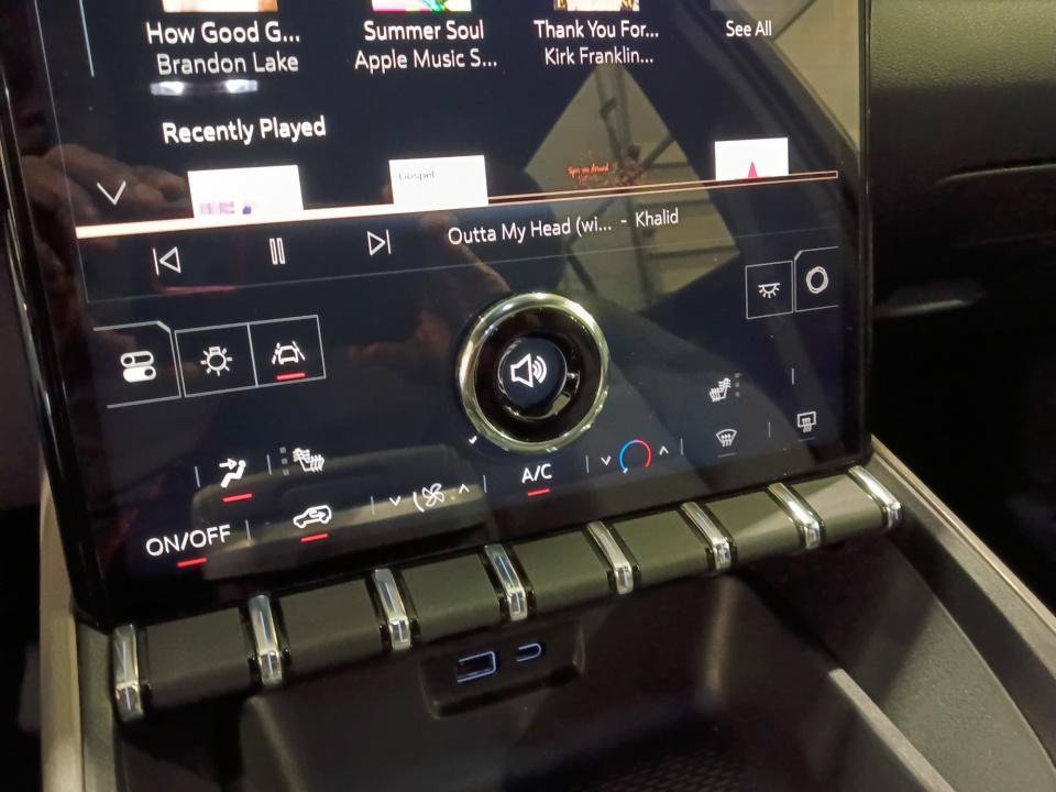Used 2026 GMC Terrain Elevation FWD image 18