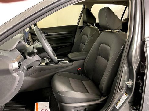 New 2026 Nissan Altima 2.5 SV w/ SV Special Edition Package AWD/4WD image 14
