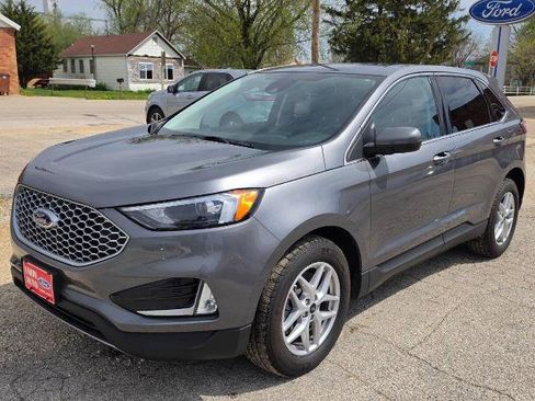 Certified 2024 Ford Edge SEL w/ Convenience Package AWD/4WD image 2