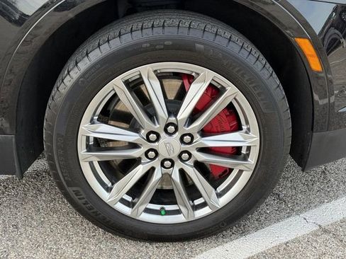 Certified 2022 Cadillac XT5 Sportv w/ Technology Package image 7