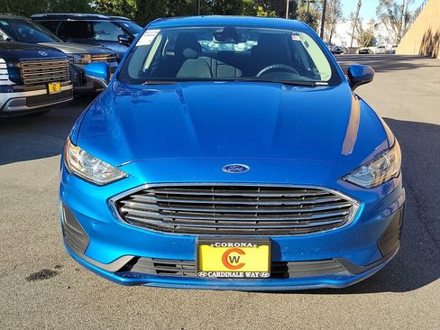Used 2019 Ford Fusion SE image 4
