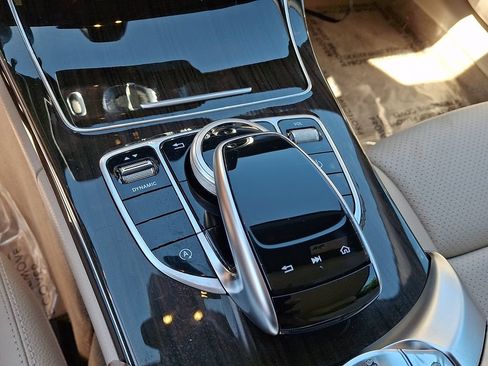 Used 2020 Mercedes-Benz C 300 4MATIC Cabriolet w/ Multimedia Package image 15