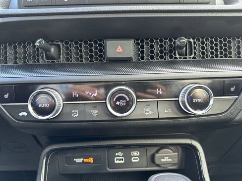 Used 2024 Honda CR-V EX image 18