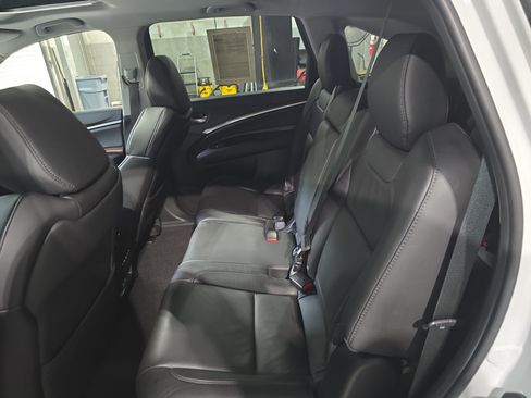 Used 2020 Acura MDX FWD image 12