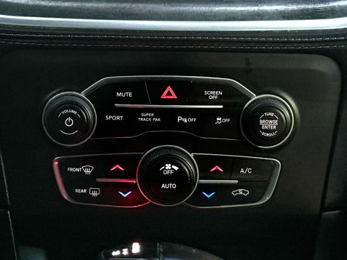 Used 2021 Dodge Charger R/T w/ Daytona Edition Group image 19