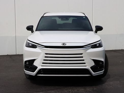 New 2026 Lexus TX 500h AWD w/ Technology Package image 5