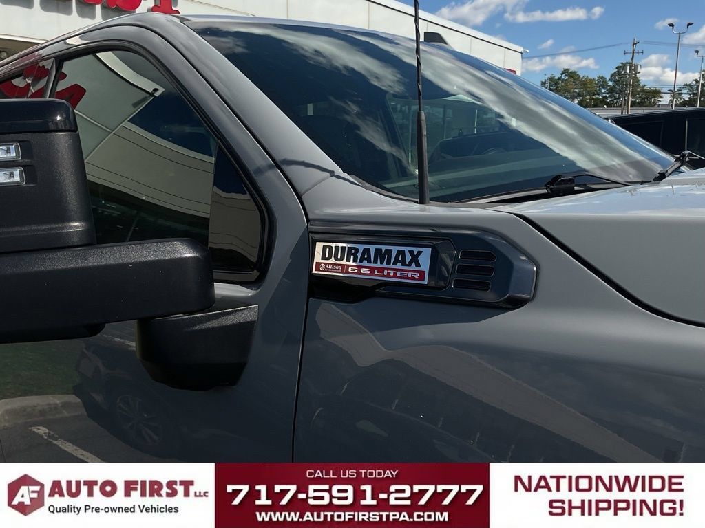 Used 2025 GMC Sierra 2500 AT4 AWD/4WD image 3
