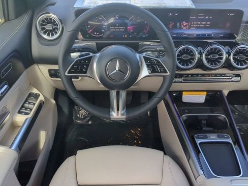 Used 2025 Mercedes-Benz GLB 250 GLB 250 image 15