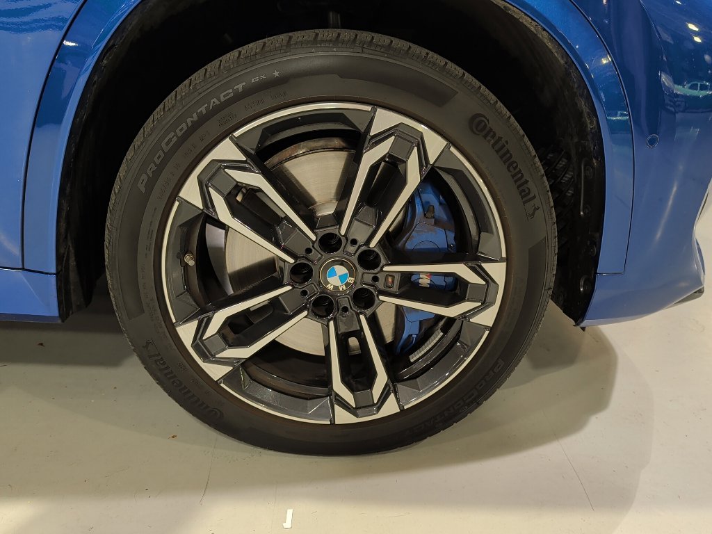 Certified 2026 BMW X1 M35i w/ Technology Package AWD/4WD image 5