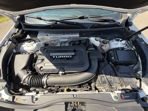 Used 2019 Cadillac XT4 Sport image 19