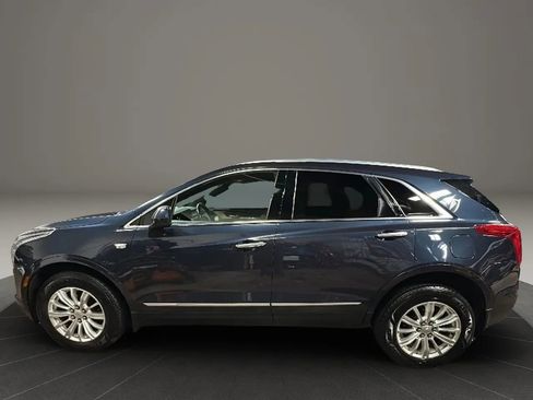 Used 2018 Cadillac XT5 AWD image 2