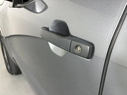 Used 2022 Nissan Frontier S w/ Technology Package RWD image 15