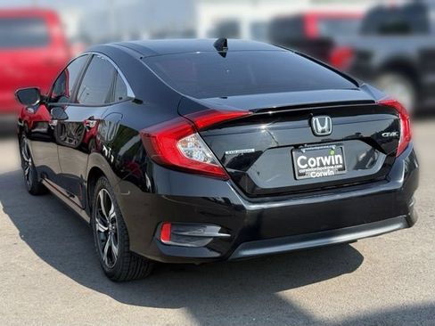 Used 2017 Honda Civic Touring image 14
