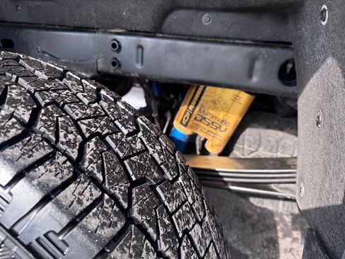 Used 2022 Chevrolet Colorado ZR2 w/ ZR2 Dusk Special Edition image 33