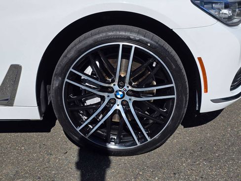 Used 2018 BMW 750i RWD image 9