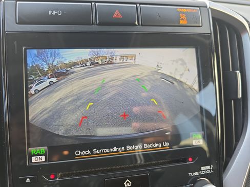 Used 2020 Subaru Ascent Premium w/ Convenience Package image 25