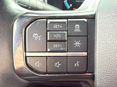 Used 2021 Ford F150 Platinum w/ FX4 Off-Road Package image 18