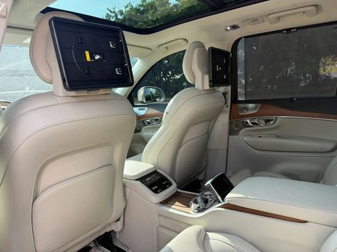 Used 2017 Volvo XC90 T8 Excellence AWD/4WD image 14