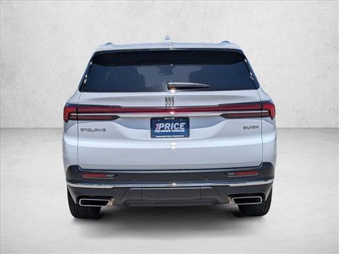 Used 2026 Buick Enclave Preferred FWD image 7