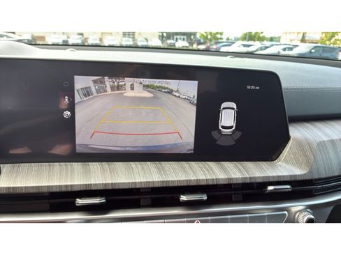 Used 2024 Kia Telluride EX w/ EX Captain's Chair Package FWD image 30