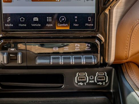 Used 2022 RAM 2500 Limited image 29