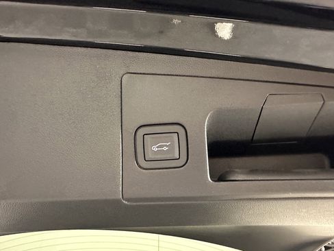 New 2025 Cadillac XT5 Sportv w/ Technology Package image 21