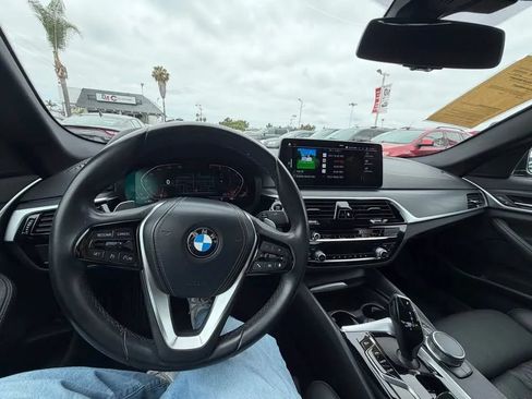 Used 2022 BMW 530i w/ Convenience Package RWD image 12