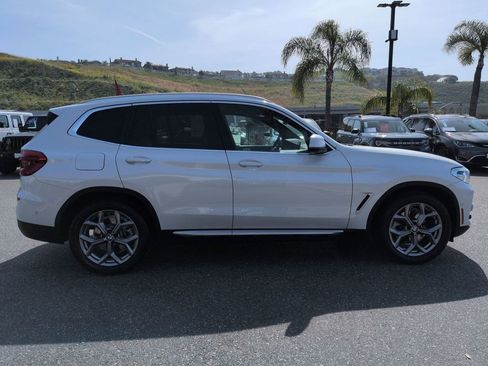 Used 2021 BMW X3 xDrive30i w/ Premium Package image 4
