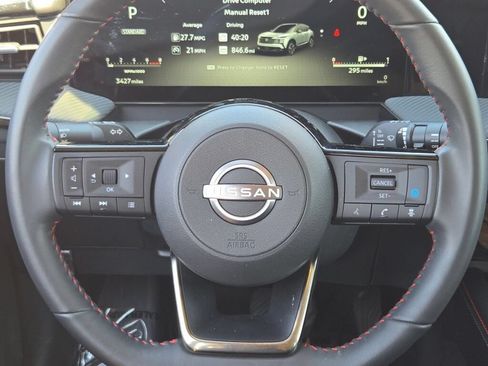 Used 2026 Nissan Kicks SR w/ Cold Weather Package AWD/4WD image 33