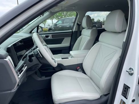 New 2025 Hyundai Santa Fe SEL image 21
