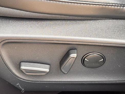 Used 2025 Ford Escape ST-Line FWD image 23
